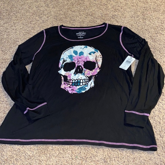torrid Other - Torrid skull super soft sleep shirt